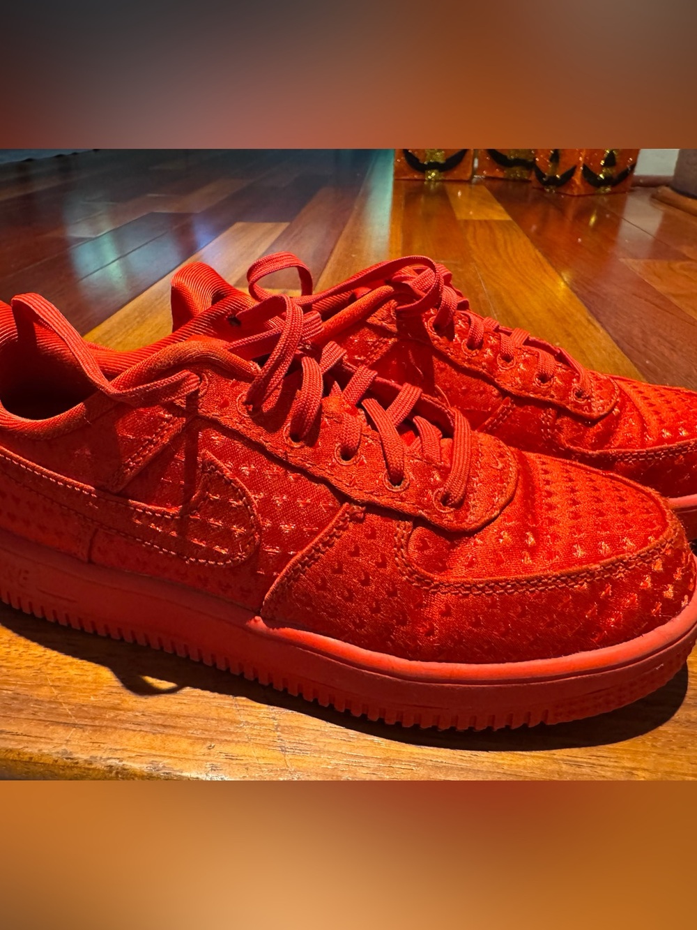 Nike Kids Red Low-Top